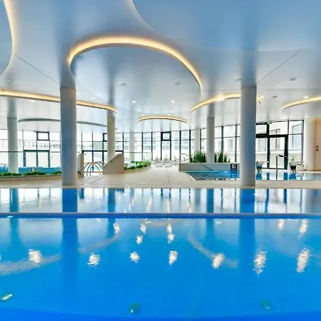 E012 Polanki Aqua شقة *